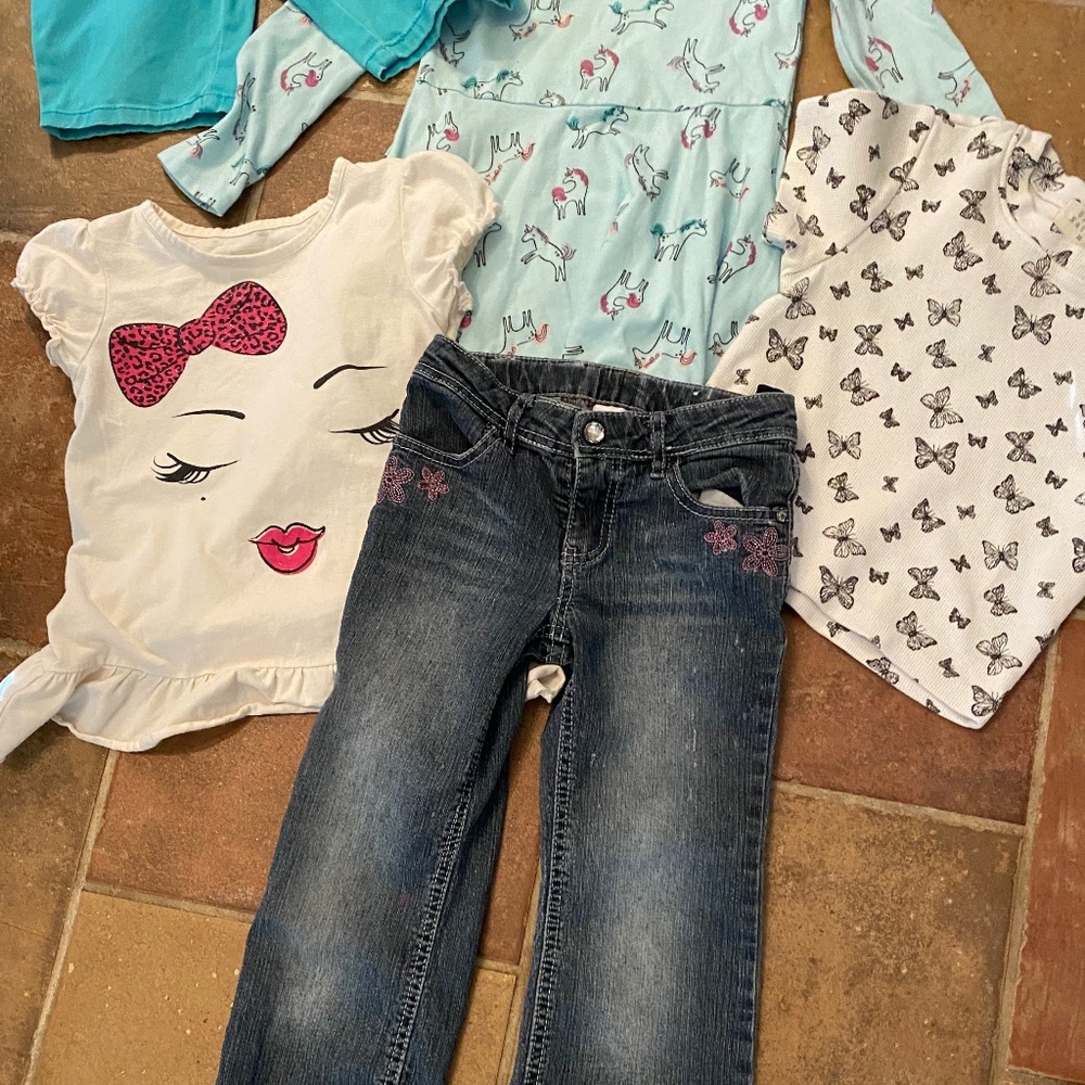 *SOLD* - Sale Price/Buy Now* Girls Sz5 jean, shorts, skirt, tees - 8 items! - Picture 2 of 5